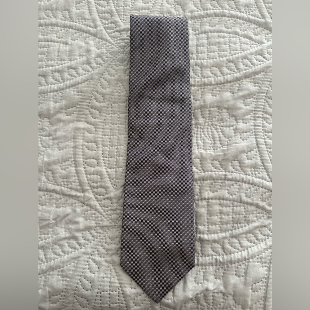 Bergamo New York 100% Silk Classic Checkered Navy & Gold Men's Tie